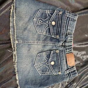 <CHILDRENS> VIGOSS JEANS, ‘worn’ denim skirt.